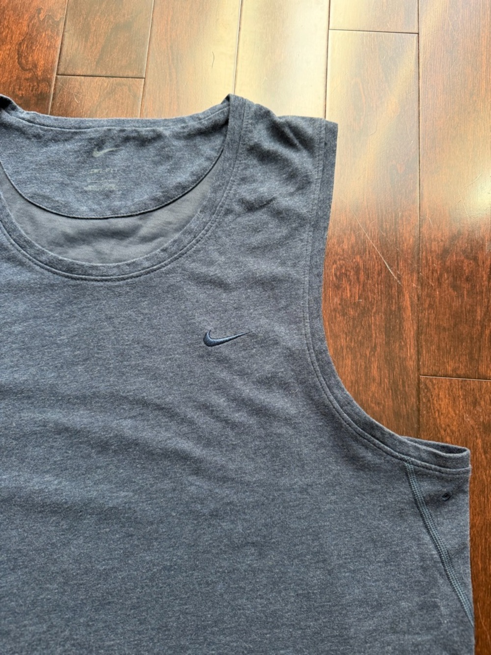 Nike Men’s Training Dri-fit Tank Top Size L Embroidered Blue Workouts Gym - Picture 2 of 6